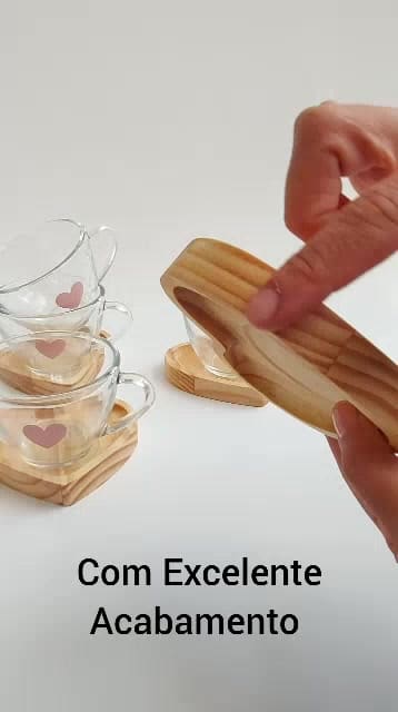 Jogo Xícaras Café Chá com Pires de Madeira Coração Cantinho do Café - Mesa Posta Café da Manhã